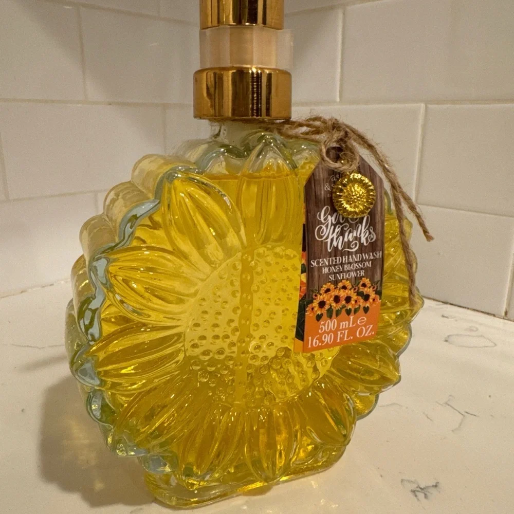 Asquith & Somerset Sunflower Hand Wash 16.9 oz Bottle Thankful & Grateful NEW - Picture 6 of 7